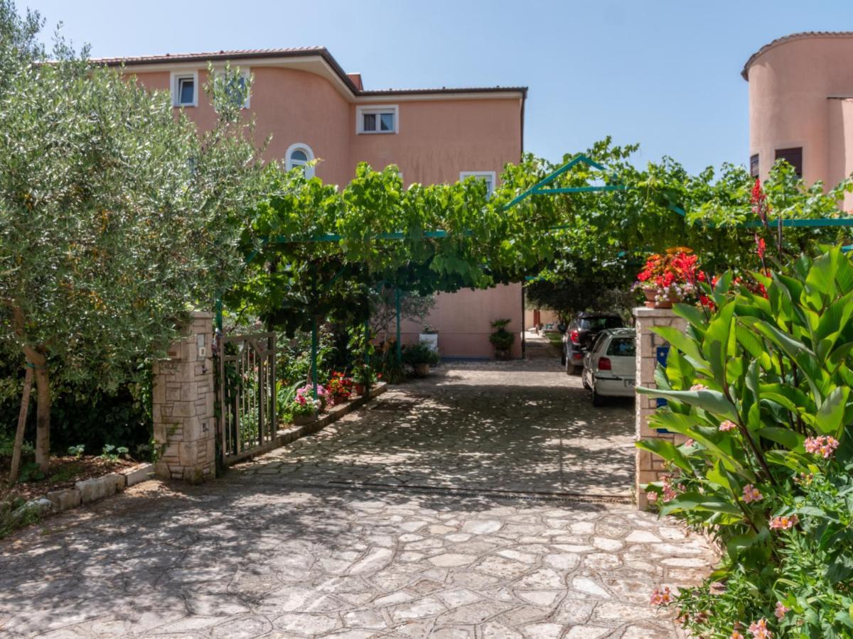Berat Apartment Vodnjan Exterior foto